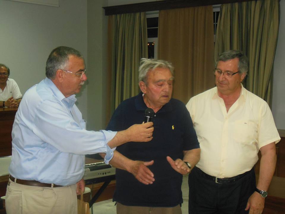 Στιγμιότυπο από την τιμητική εκδήλωση. (Φωτό αρχ.Καλλίνικου Νικόλαου Μαυρόλεων)