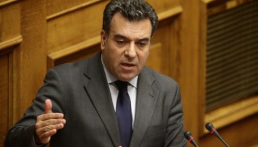 ΜΑΝΟΣ ΚΟΝΣΟΛΑΣ: «Αυτονόητη κίνηση ο νέος διαγωνισμός για την ακτοπλοϊκή σύνδεση της Καρπάθου και της Κάσου με το Ηράκλειο»