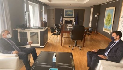 Συνάντηση του Υπουργού Τουρισμού Βασίλη Κικίλια με τον πρόεδρο του Ξενοδοχειακού Επιμελητηρίου Ελλάδος Αλέξανδρο Bασιλικό