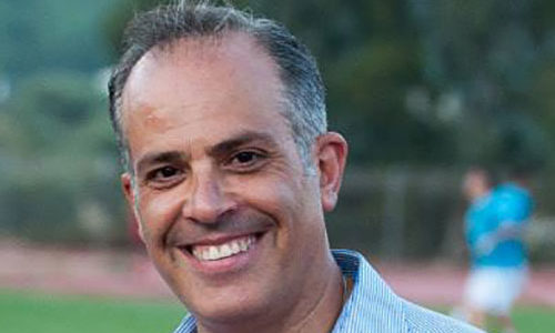 Δρ Δημήτρης Σπανός: Η μετάλλαξη Ο παρόλο που η μεταδοτικότητα της είναι υπέρμετρα αυξημένη είναι ευτυχώς τόσο ήπια που δεν δείχνει να δημιουργεί ανησυχία σε όσους έχουν εμβολιαστεί| Εμείς εδώ στο Οδοντιατρείο μας συνεχίζουμε να   τηρούμε τα μέτρα ευλαβικά!