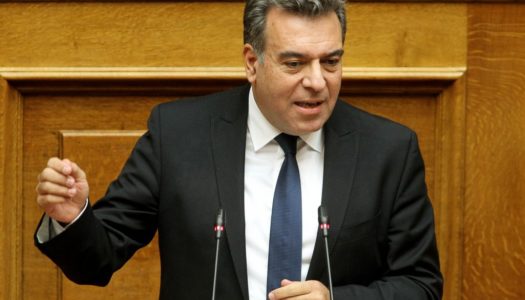 Mάνος Κόνσολας:«Παρέμβαση για το καθεστώς αδειοδότησης ανεμογεννητριών στα νησιά»