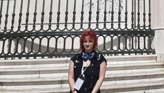 Η Άννα Αλ. Νιοτή, από το Απέρι Καρπάθου, απόφοιτη της Λεοντείου Αθηνών προκρίθηκε και συμμετέχει στον Παγκόσμιο Διαγωνισμό Φιλοσοφίας που φέτος διεξάγεται στην Πορτογαλία