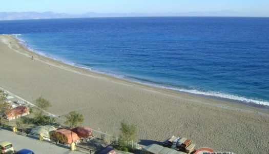 Αυτές είναι οι νέες ρυθμίσεις για την παραχώρηση αιγιαλού και παραλίας