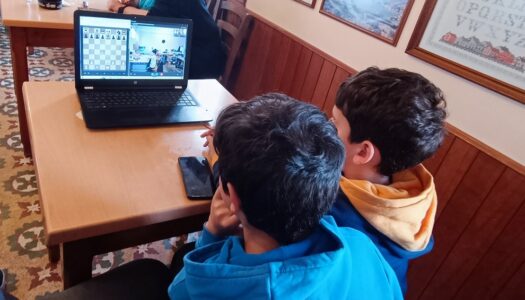 Γιάννης Πλευράκης: Θεοδώρα.Συγχαρητήρια τόσο σε εσένα όσο και στις οικογένειες τους για αυτές τις δυο ψυχές που αναθρέφετε. Θα είμαστε πάντα δίπλα σας για να κάνουμε ΜΑΤ σε δυσκολίες και εμπόδια.