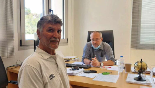 Ο Βασίλης Μιχ. Παπαβασιλείου, πρόεδρος του Συλλόγου Ατόμων με Αναπηρία από το 1966 και υποψήφιος τοπικός σύμβουλος Πηγαδίων με τον συνδυασμό «Πρόοδος της Καρπάθου» επισκέφθηκε τον Διοικητή του Γ. Ν.Καρπάθου κ. Βασίλη Στασινόπουλο