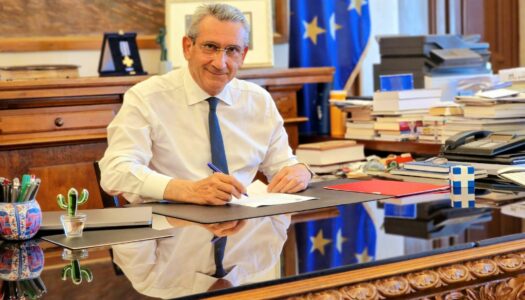 Υπεγράφη η Πρόσκληση εκδήλωσης ενδιαφέροντος για την αντικατάσταση ΕΔΧ ΤΑΞΙ αυτοκινήτων στην Περιφέρεια Ν. Αιγαίου, με επιβατικά οχήματα έξι (6) έως εννέα (9) θέσεων| Kάρπαθος 6 ταξί μπορούν να αντικατασταθούν και Κάσος 2 ταξί