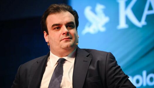 Κυριάκος Πιερρακάκης, Υπουργός Παιδείας: «Η ζωή των τριών φάσεων έχει τελειώσει»