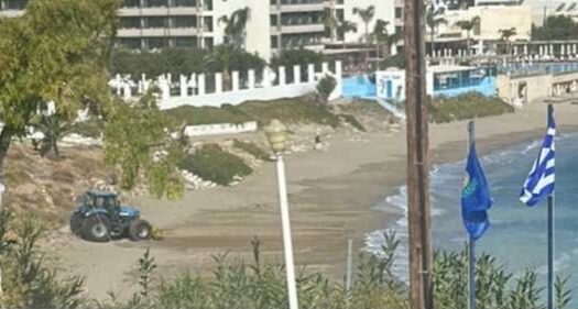 Επιχείρηση Καθαριότητας στις παραλίες από τον Δήμο Καρπάθου- Σήμερα και αύριο ο καθαρισμός της παραλίας Βρόντη