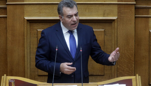 ΜΑΝΟΣ ΚΟΝΣΟΛΑΣ: «Αύξηση της μοριοδότησης για την εντοπιότητα στις προσλήψεις στο δημόσιο για τους κατοίκους των νησιωτικών δήμων»