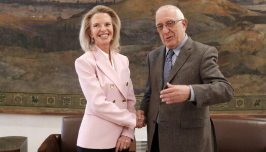 Συνάντηση του Προέδρου της Βουλής με την ευρωβουλευτή και Πρόεδρο της Επιτροπής Μεταφορών και Τουρισμού κ. Ελίζα Βόζεμπεργκ