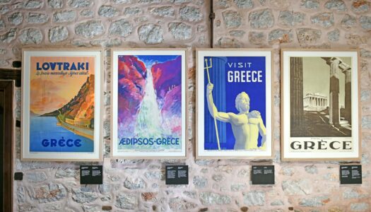 Ανασκόπηση των εγκαινίων της έκθεσης “Διαφημίζοντας την Ελλάδα. Οι απαρχές του ελληνικού τουρισμού”