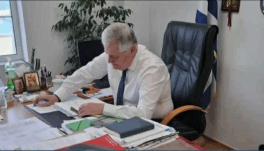 Μιχάλης Κων. Φελλουζής: Η μονάδα αφαλάτωσης στο Απέρι λειτουργεί κανονικά όλο το 24ωρο. Καλούμε όλους τους πολίτες να ενημερώνονται υπεύθυνα μόνον από τις ανακοινώσεις του δήμου