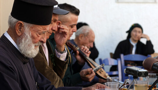 Αλέξανδρος Λαμπρίδης: Χειμωνιάζει και η μνήμη αποζητά θαλπωρή