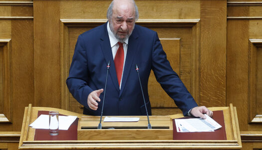 Σφοδρή κριτική Νικητιάδη ως εισηγητής του ΠΑΣΟΚ στο νομοσχέδιο για Εθνικό Πρόγραμμα Ανάπτυξης και ΟΠΕΚΕΠΕ