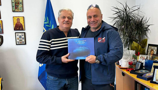 Νικόλας Παραγυιός: Ένα βιβλίο άλμπουμ κόσμημα για την Κάρπαθο: «Στα βάθη της Καρπάθου ιστορίες ναυαγίων»