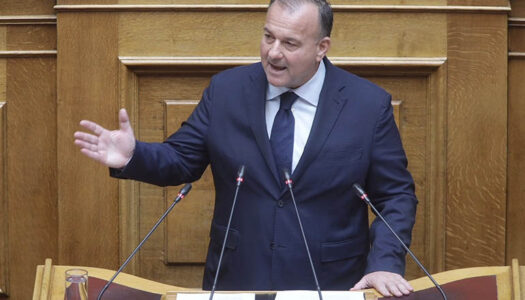 Γιάννης Παππάς: «Εντάχθηκε στο νομοσχέδιο η πρότασή μας για τη μεταβατική παραχώρηση χρήσης αιγιαλού και παραλίας»